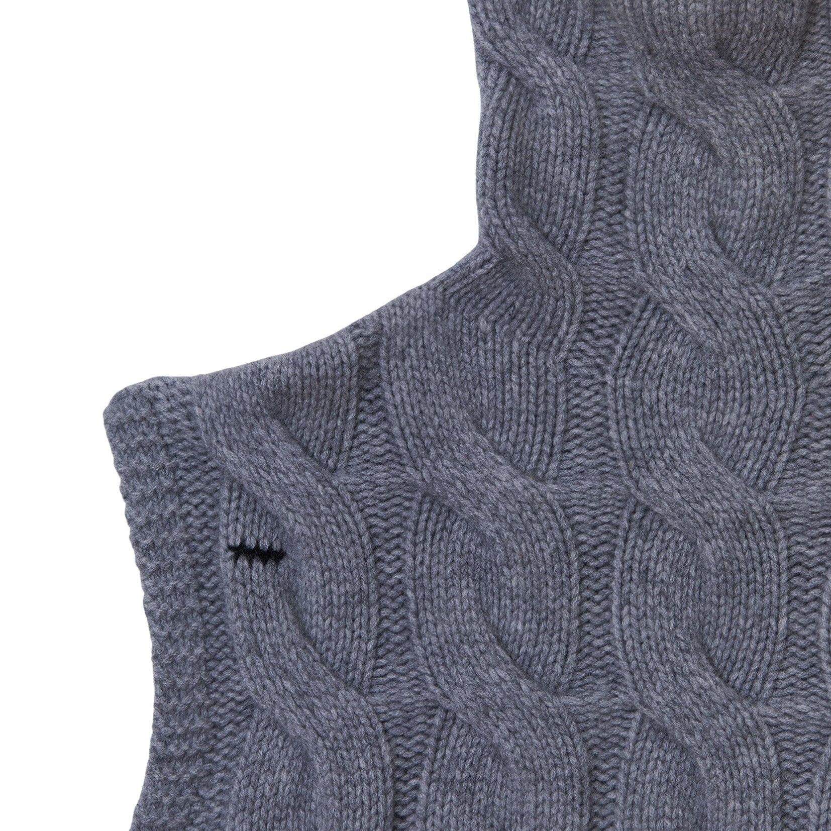SWEATER CABLE GRIS